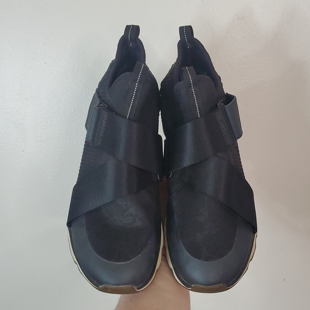 Sorel Kinetic Black Slip On Sneakers Size 8.5 Womens Hook & Loop Closure - Picture 11 of 14